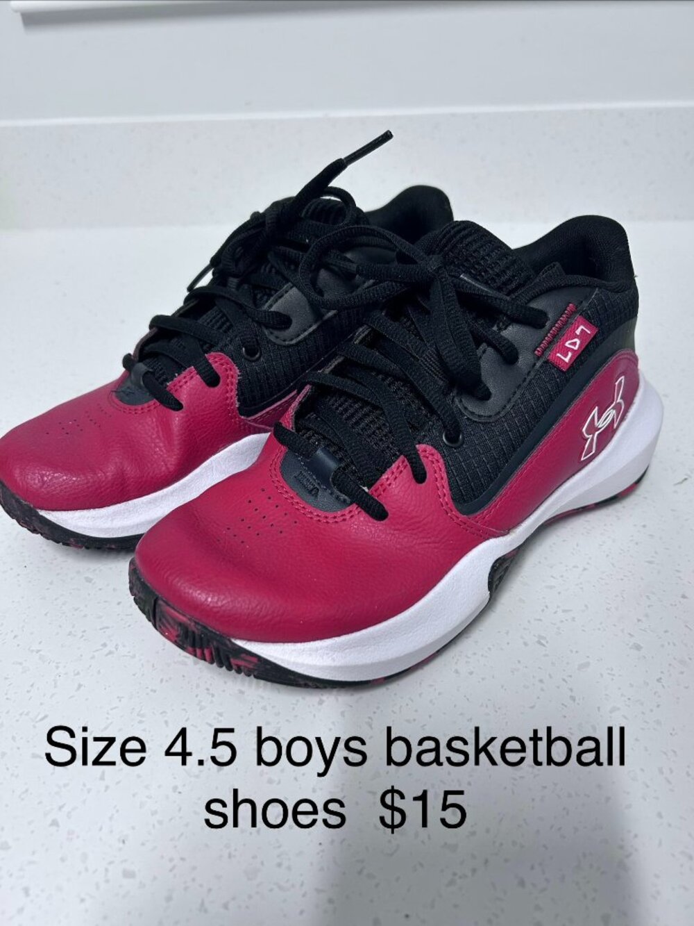 Under Armour Youth Basketball shoes